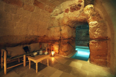Ingresso piscina riscaldata - SPA a Polignano a Mare (BA)